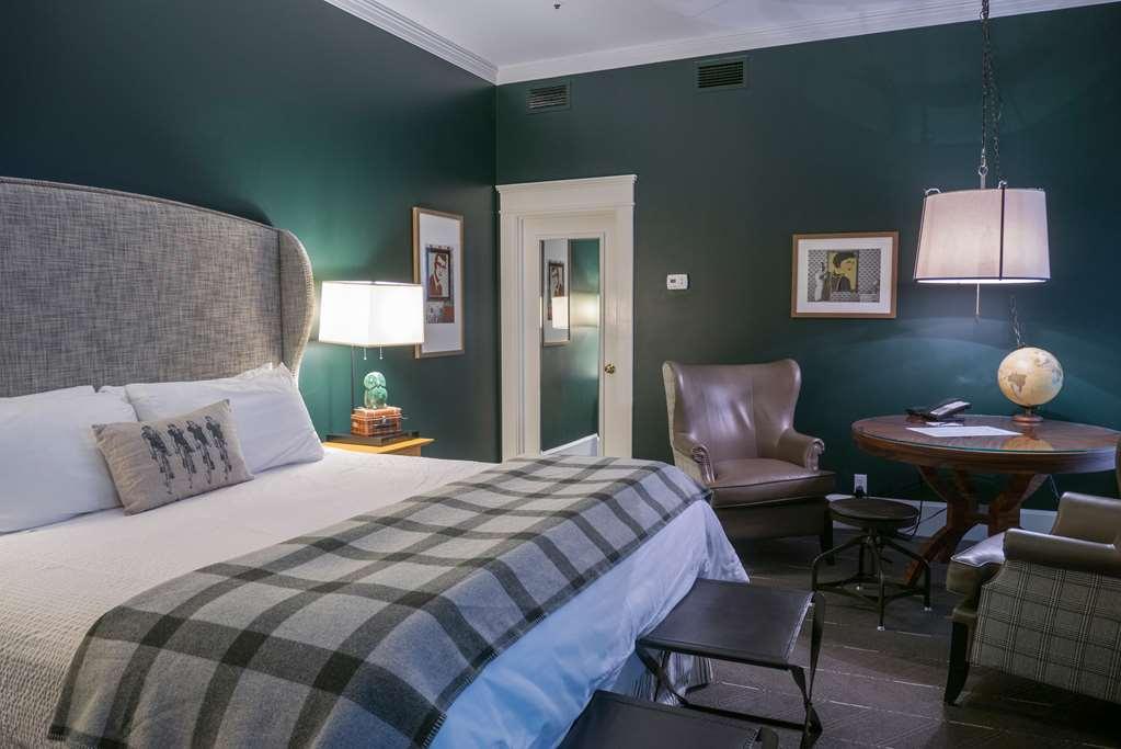 Sentinel Hotel Portland Room photo
